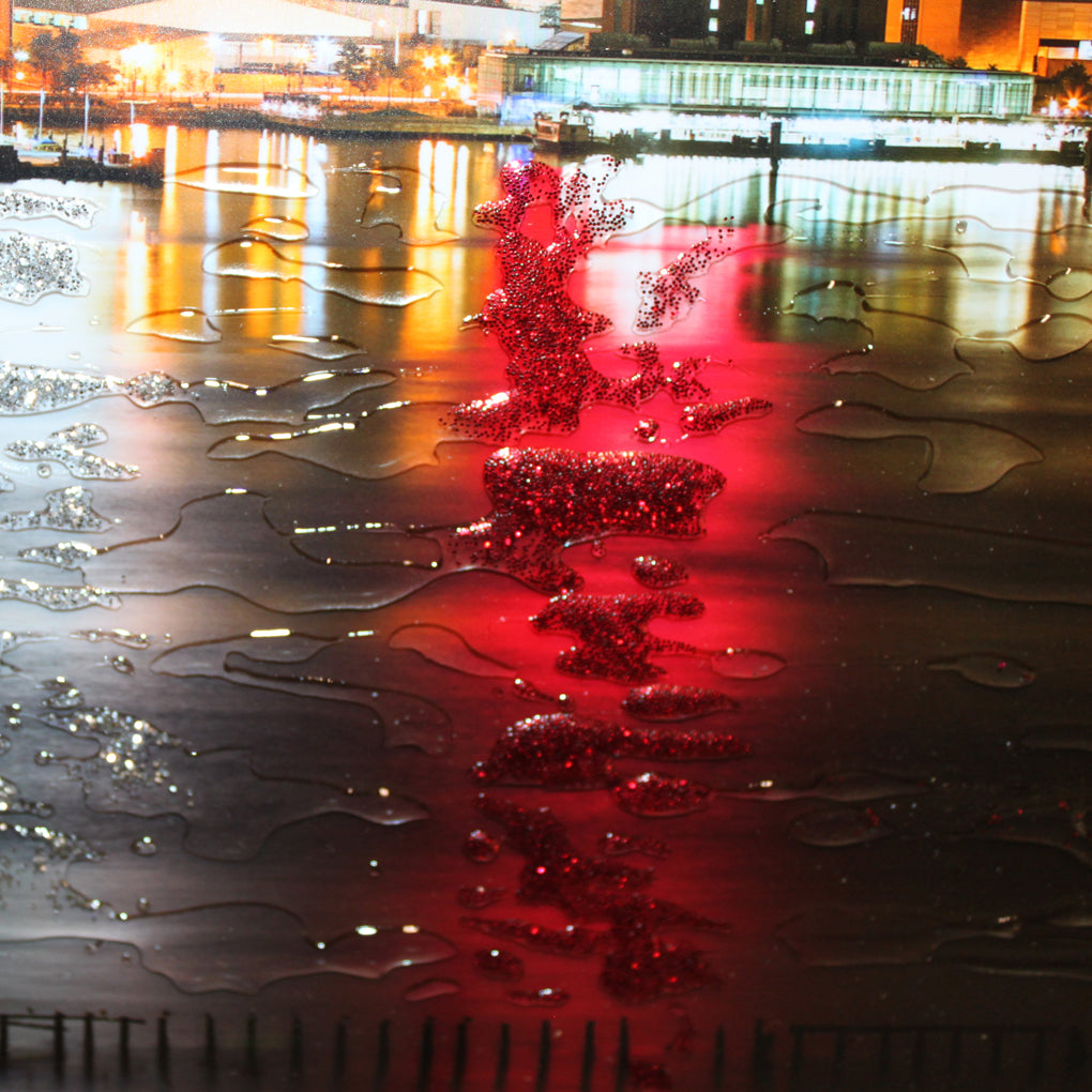 Ultra Rainbow Manhattan 73x123cm Liquid Art